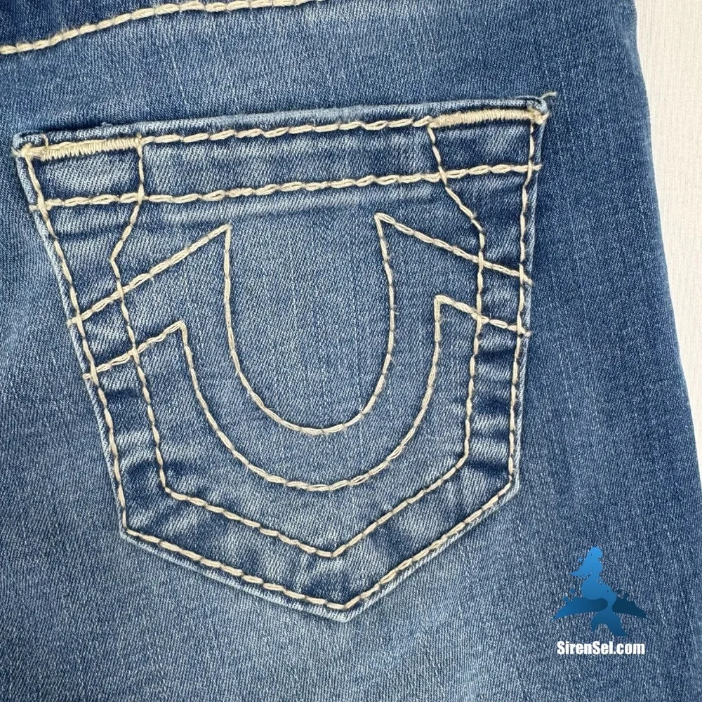 1237 NWT True Religion Riley Knee Length Bermuda Jean Shorts - W24 - Medium Wash